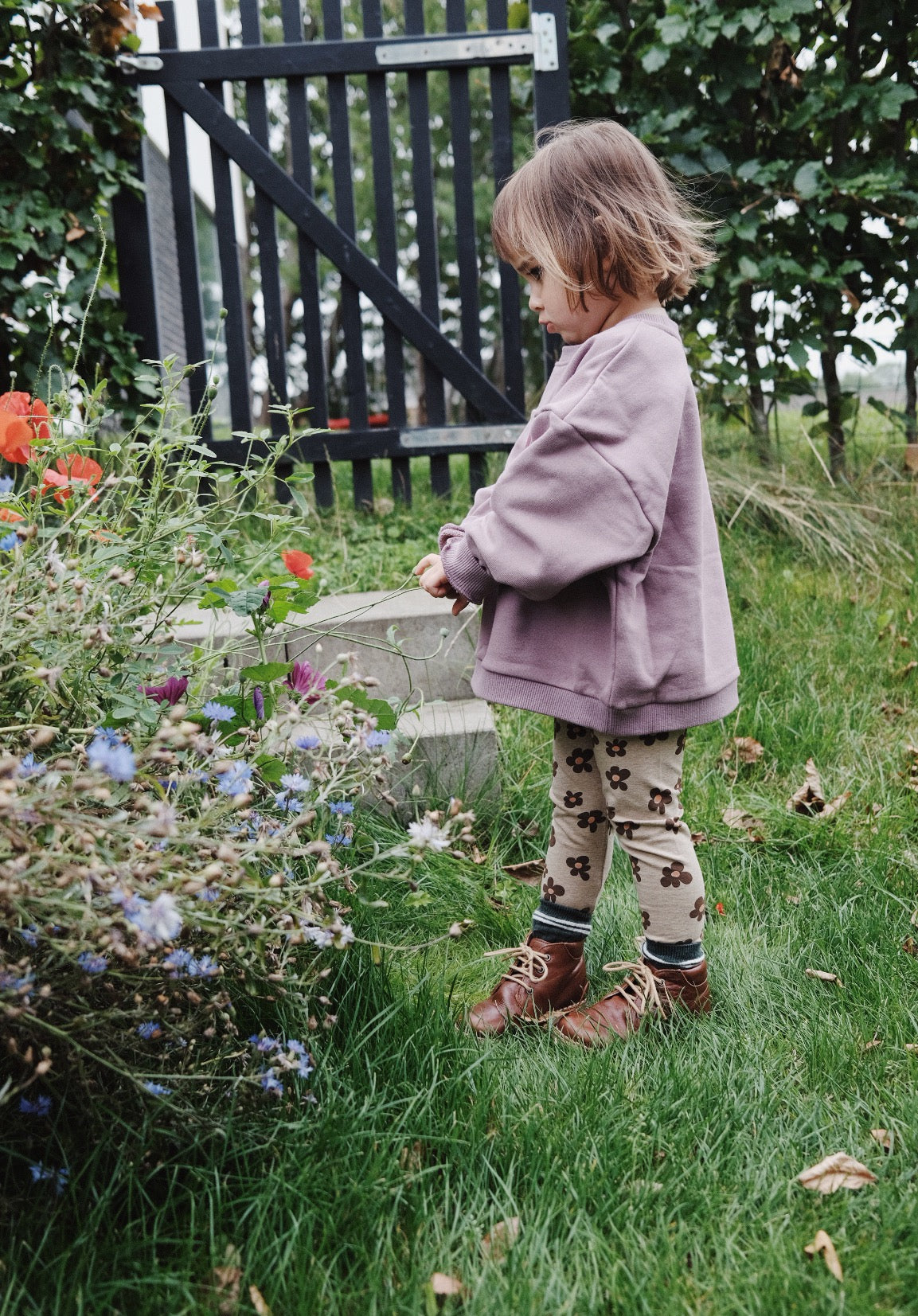 CHOCOLATE FLOWER LEGGINGS