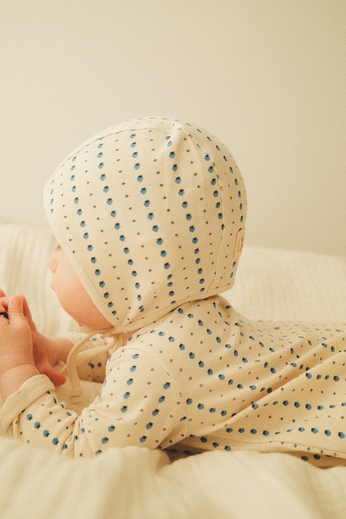 STRAWBERRY STRIPES BONNET