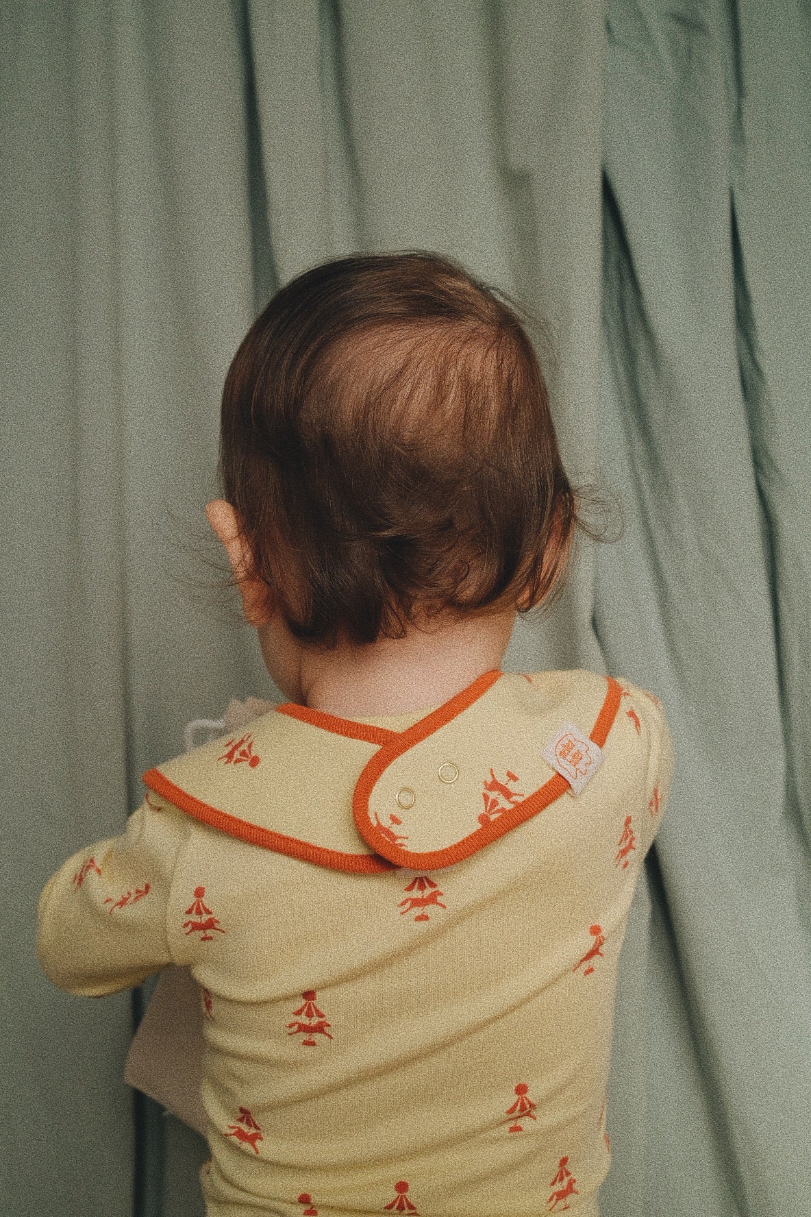 MERRY GO ROUND BIB