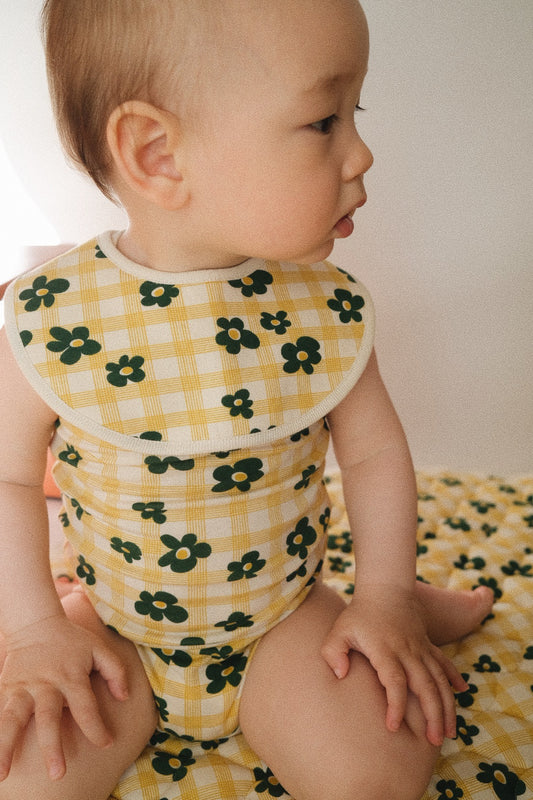 FLOWER CHECK BIB