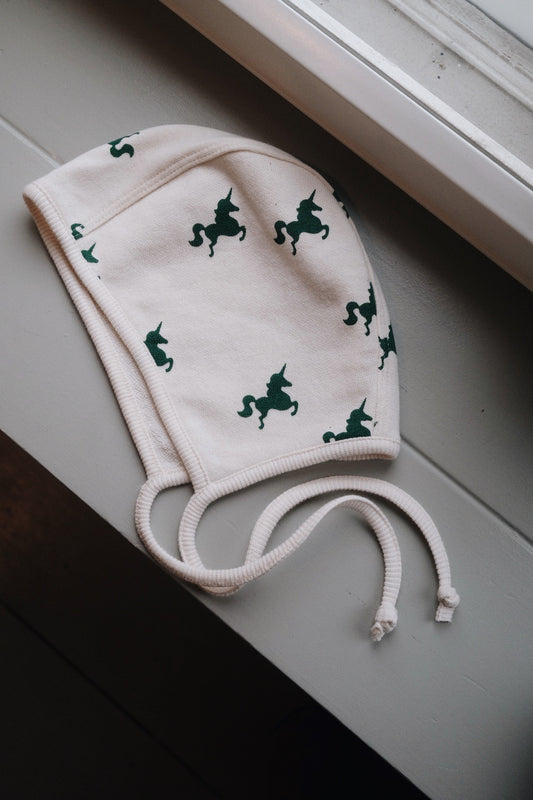 GREEN UNICORN BONNET
