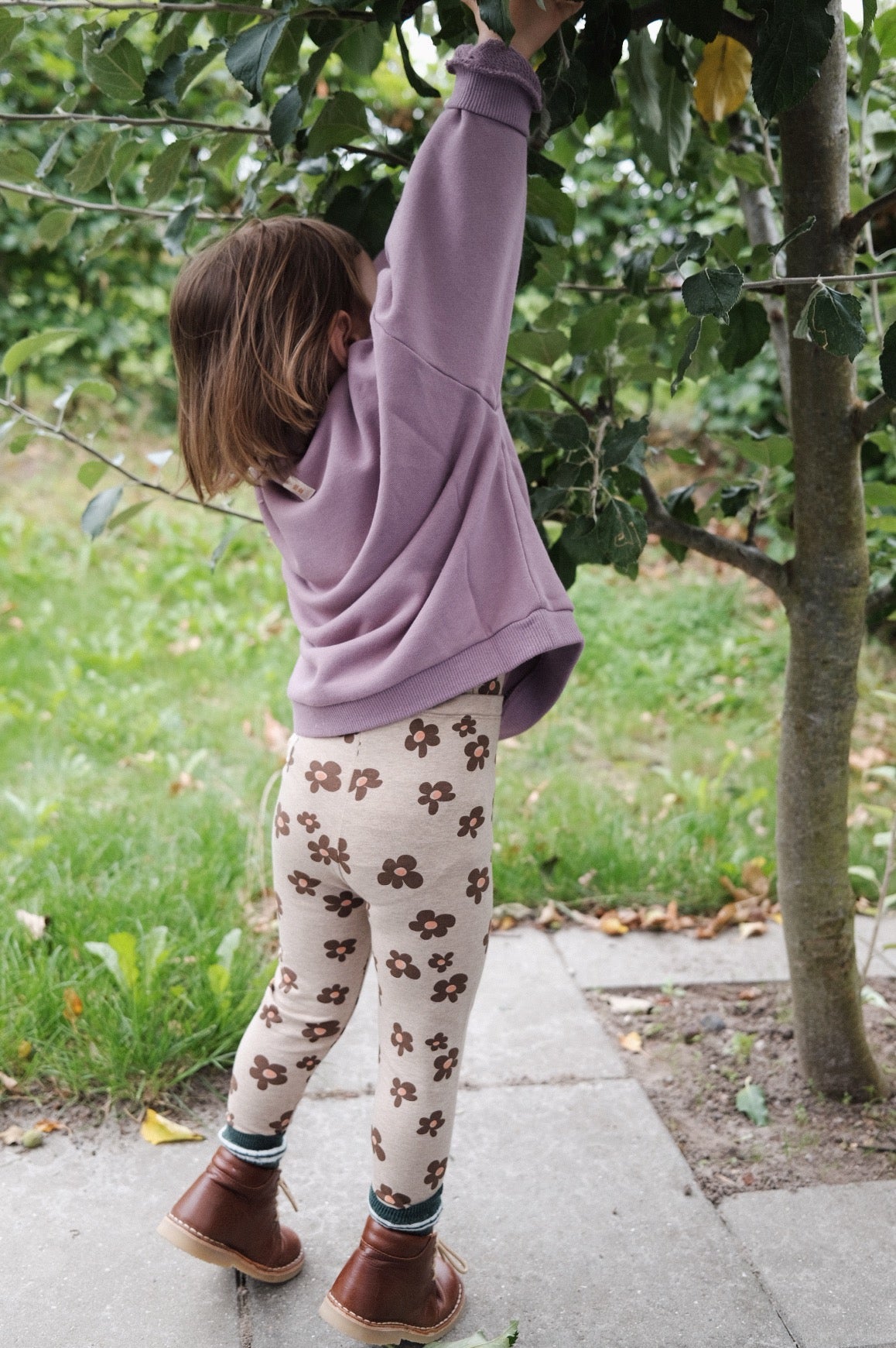 CHOCOLATE FLOWER LEGGINGS