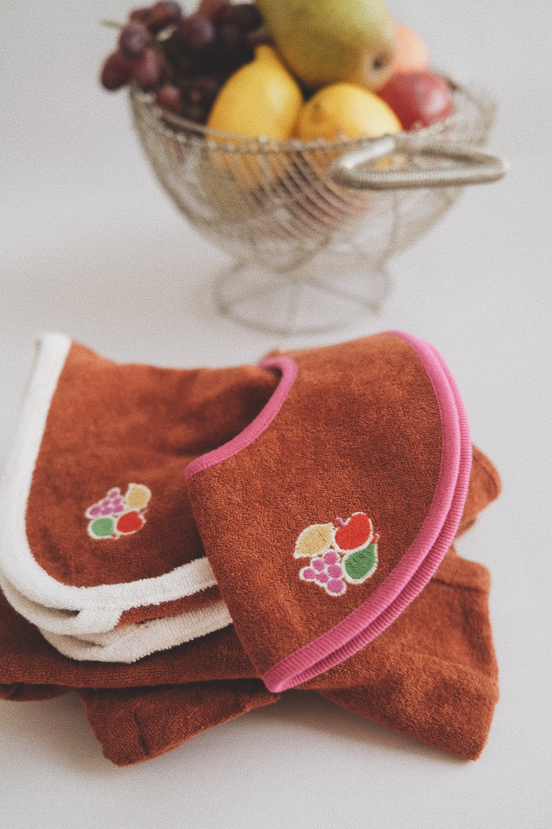 FRUITS BASKET BIB