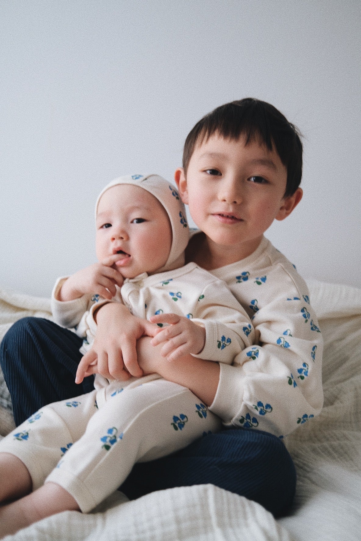 LILY OF THR VALLEY OVERSIZED SWEATSHIRT