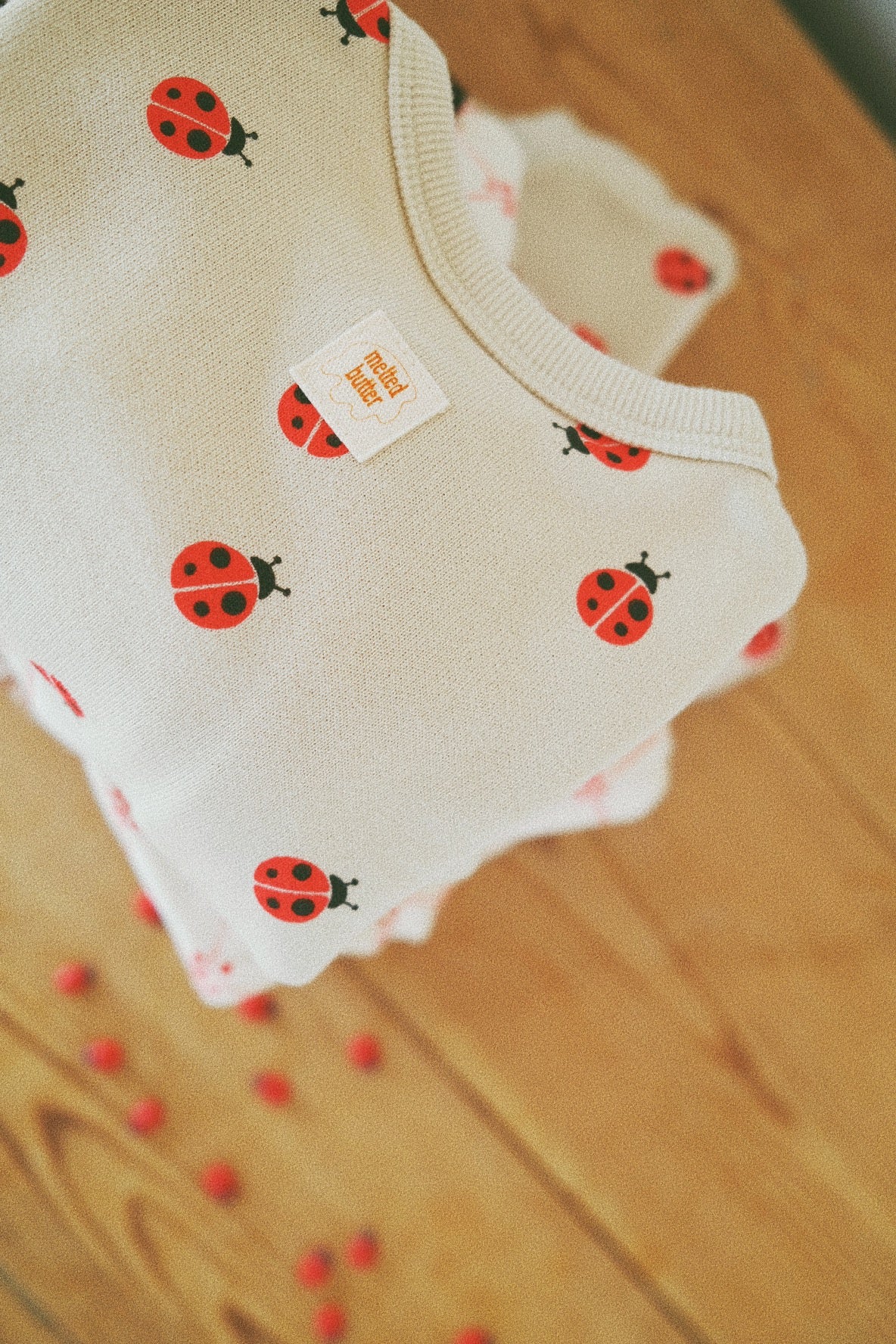 LADYBIRD OVERSIZED SWEATSHIRT