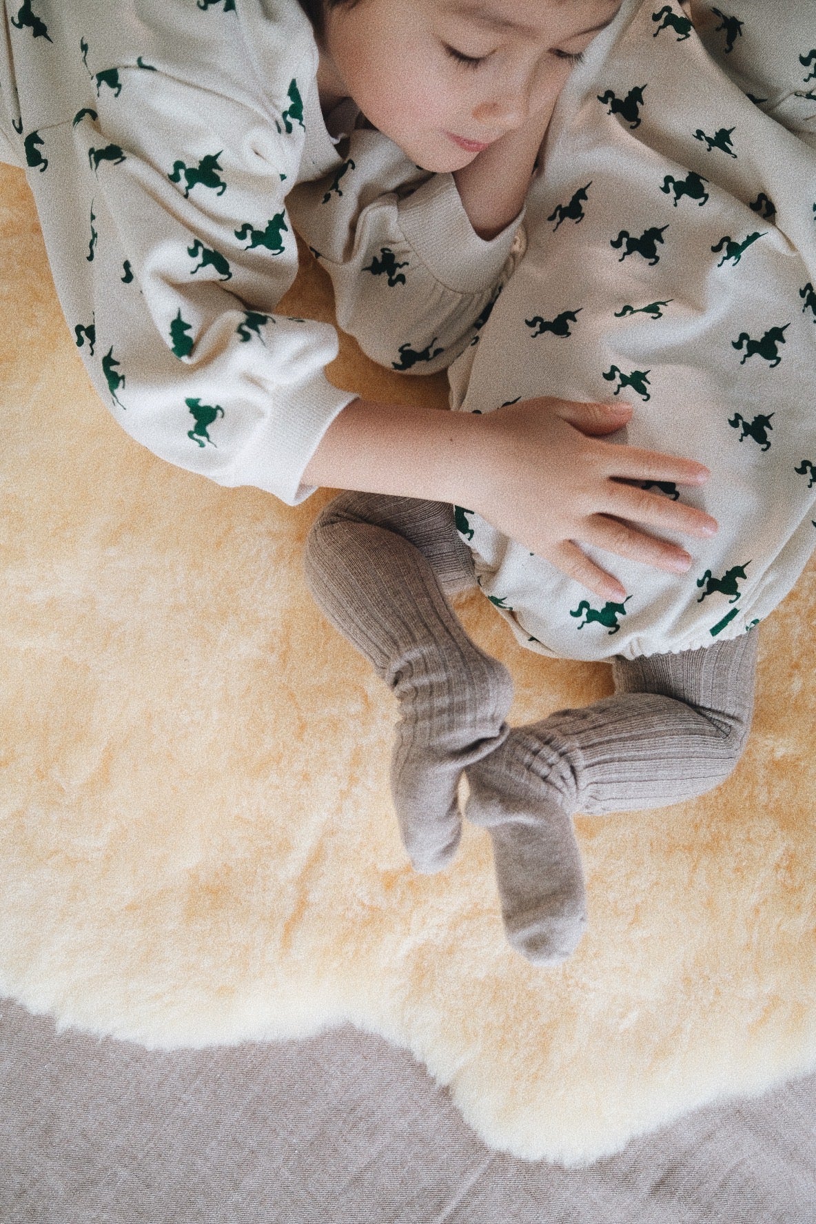 GREEN UNICORN OVERSIZED SWEATSHIRT