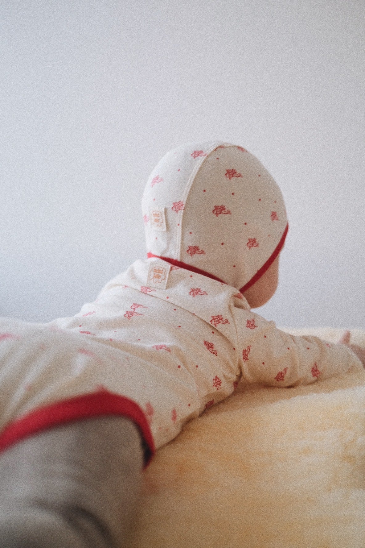 RED ANGEL BONNET