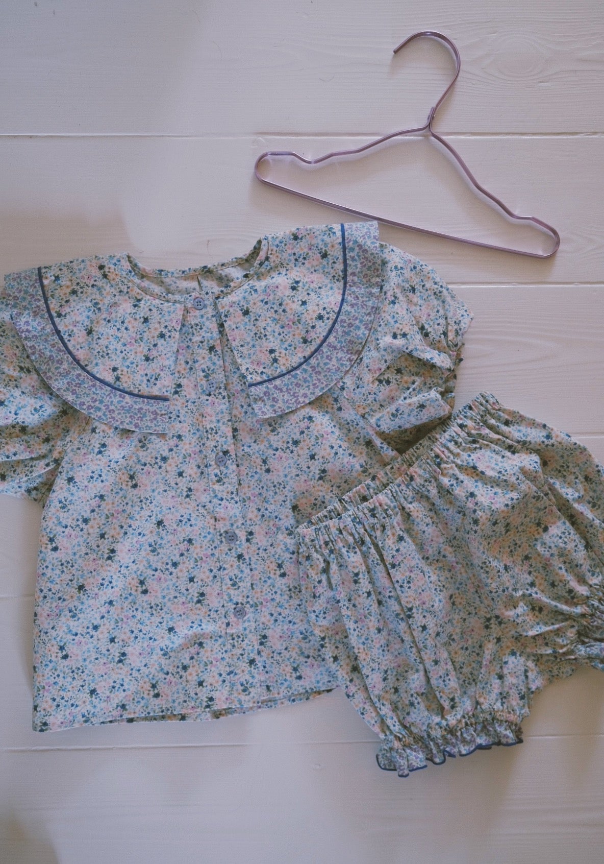 TINY FLOWERS BLOUSE